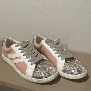 Natan Lace Up Sneakers